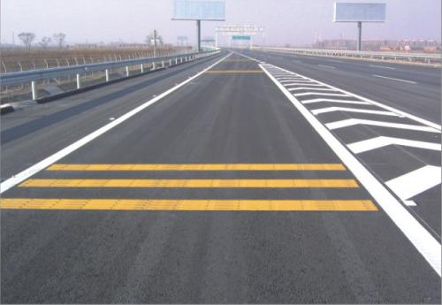 道路標(biāo)線(xiàn)施工